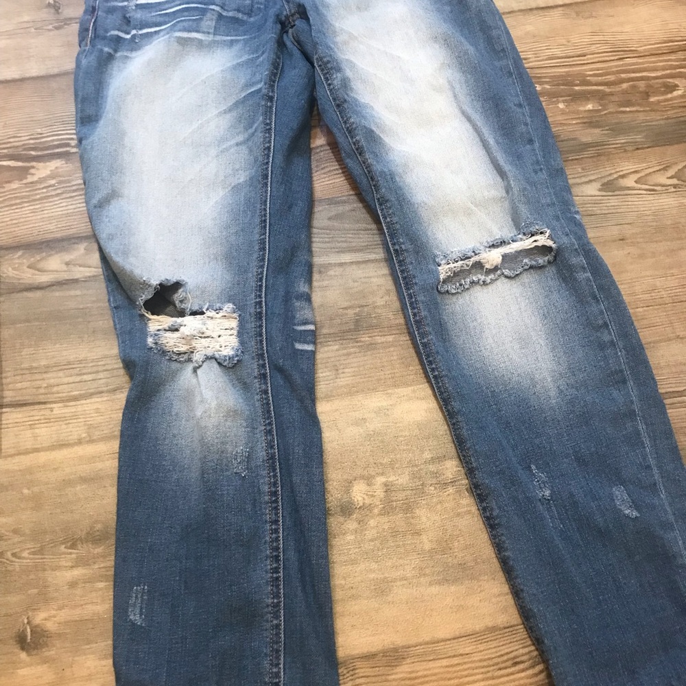 Jeans, distressed